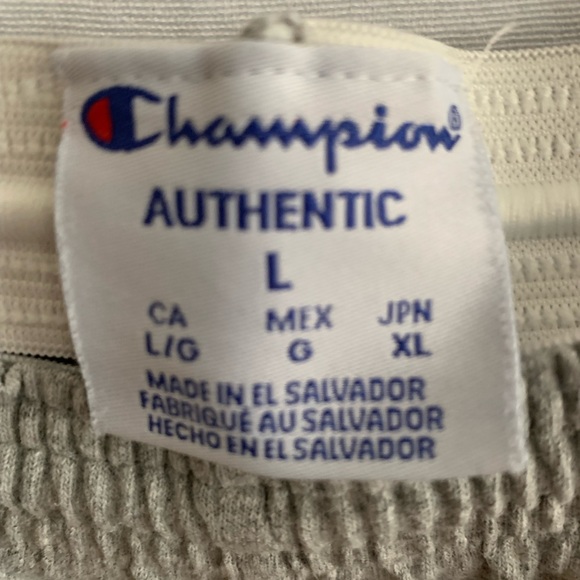 COPY - Champion Men’s Lg 2-Pocket Jersey Shorts - Picture 2 of 4